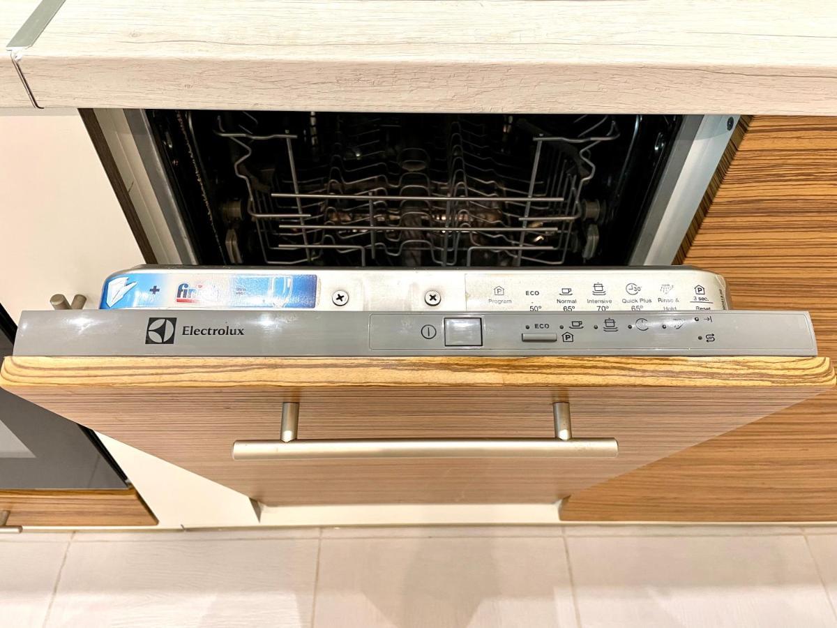 קייב Navit Luxury Apartments With Breakfast Near The Railway Station, The City Center And The Park מראה חיצוני תמונה
