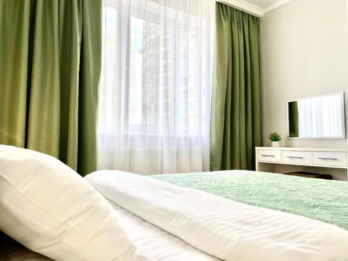 קייב Navit Luxury Apartments With Breakfast Near The Railway Station, The City Center And The Park מראה חיצוני תמונה