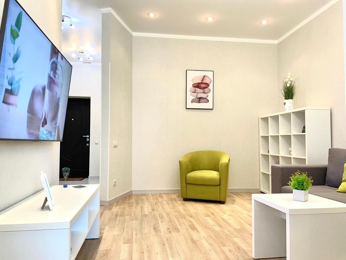 קייב Navit Luxury Apartments With Breakfast Near The Railway Station, The City Center And The Park מראה חיצוני תמונה