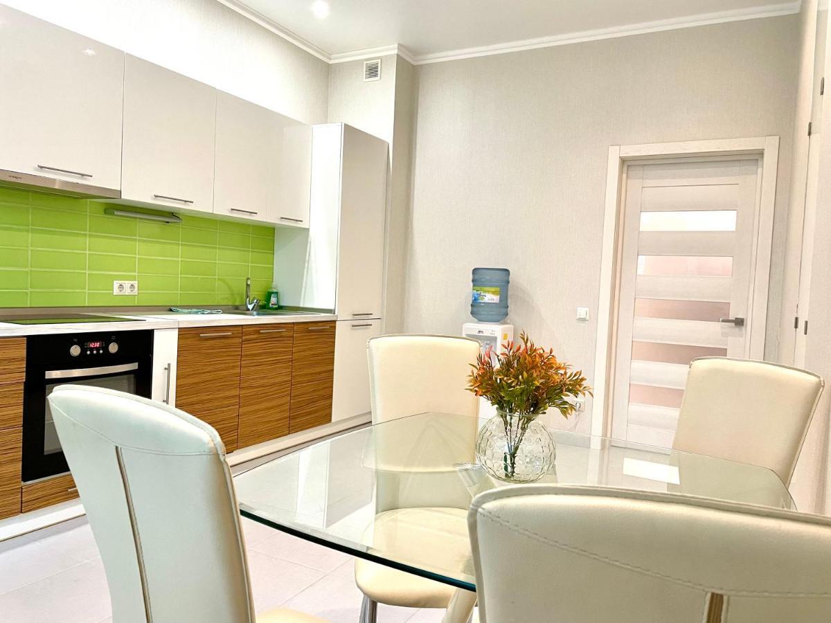 קייב Navit Luxury Apartments With Breakfast Near The Railway Station, The City Center And The Park מראה חיצוני תמונה