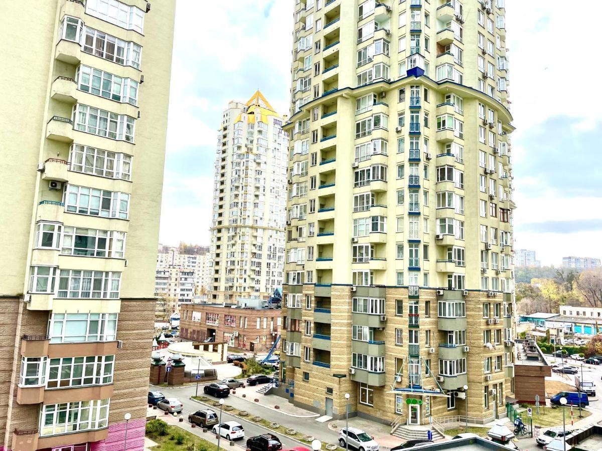 קייב Navit Luxury Apartments With Breakfast Near The Railway Station, The City Center And The Park מראה חיצוני תמונה