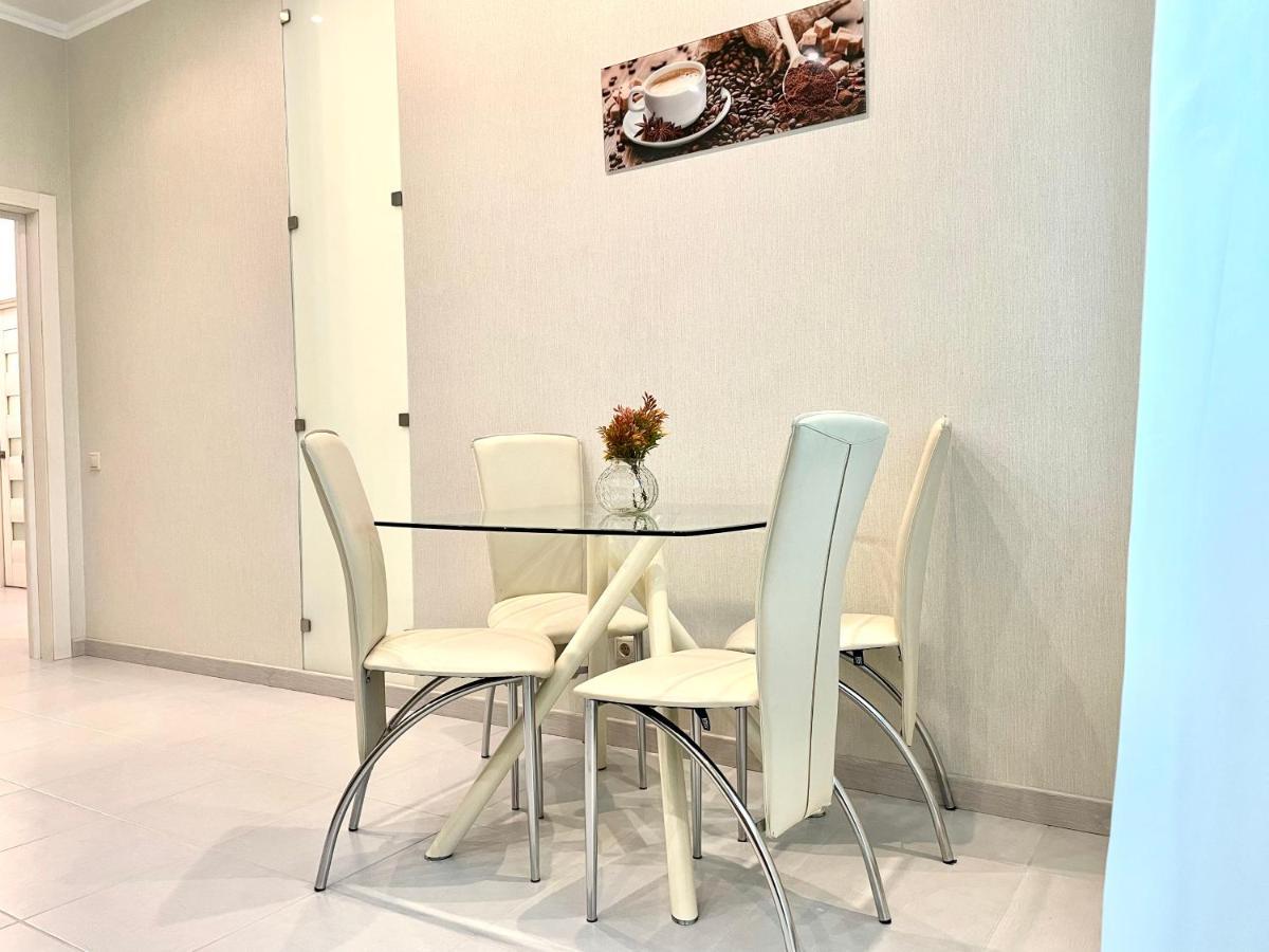 קייב Navit Luxury Apartments With Breakfast Near The Railway Station, The City Center And The Park מראה חיצוני תמונה