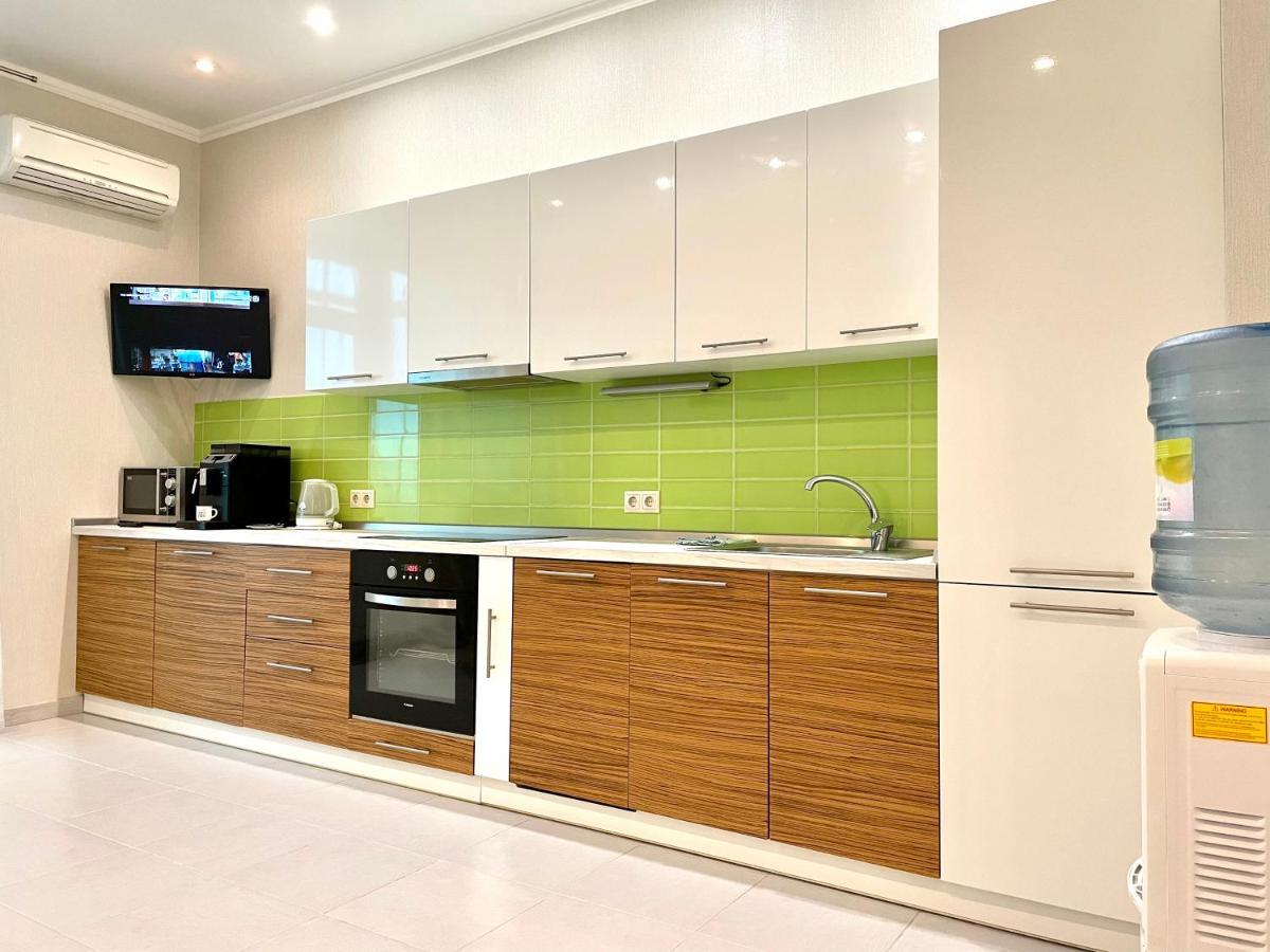 קייב Navit Luxury Apartments With Breakfast Near The Railway Station, The City Center And The Park מראה חיצוני תמונה