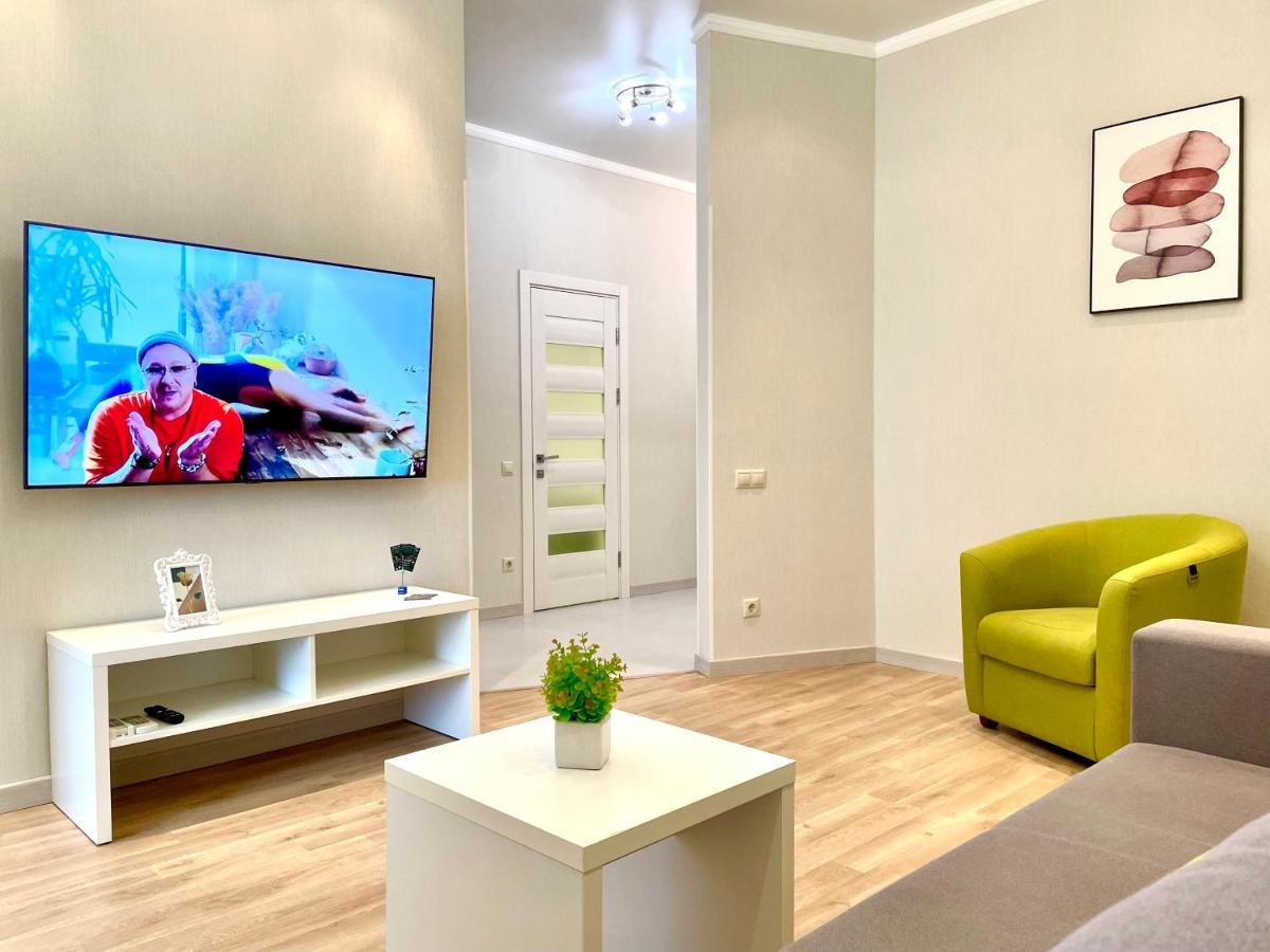 קייב Navit Luxury Apartments With Breakfast Near The Railway Station, The City Center And The Park מראה חיצוני תמונה